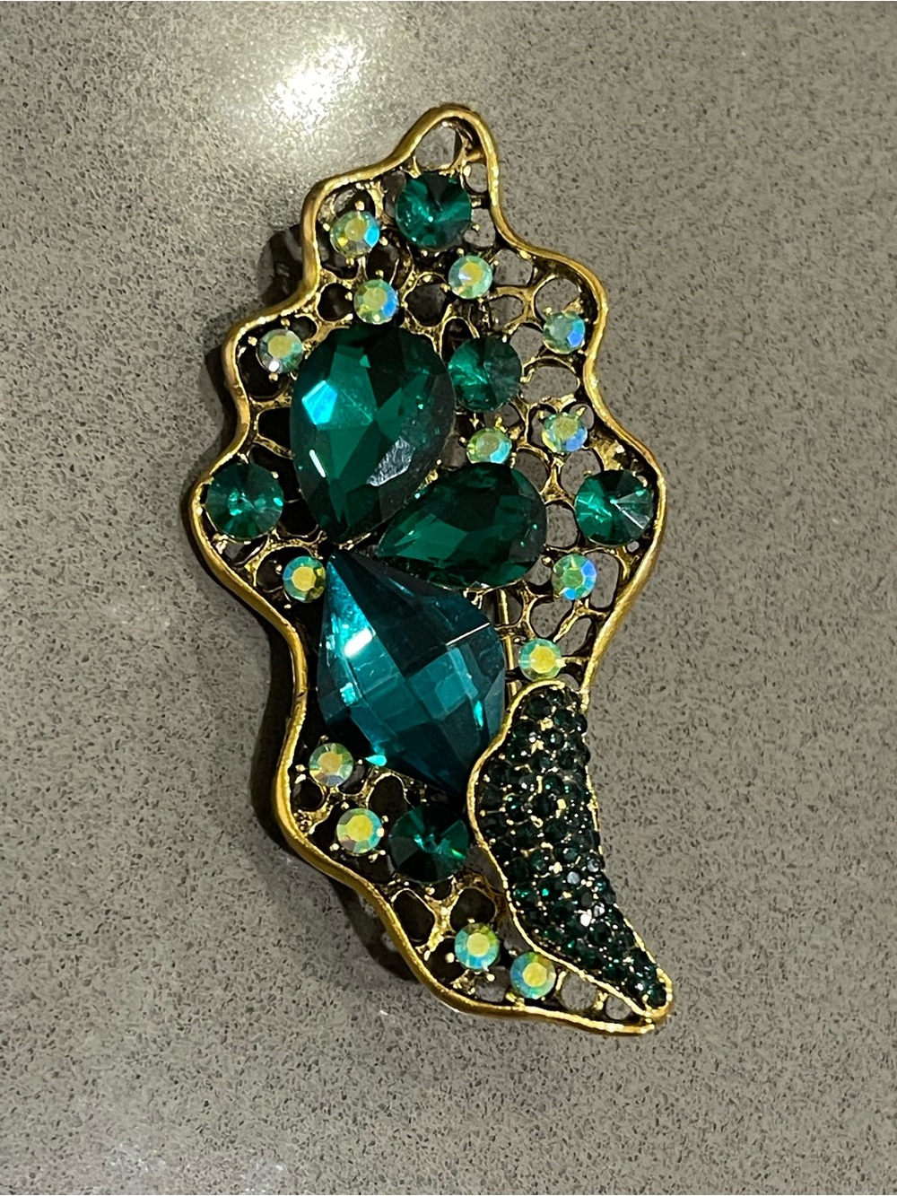 Gold-Tone Emerald Green Crystal Brooch